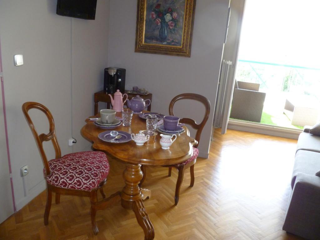 Le Bellini Bed & Breakfast Лион Стая снимка